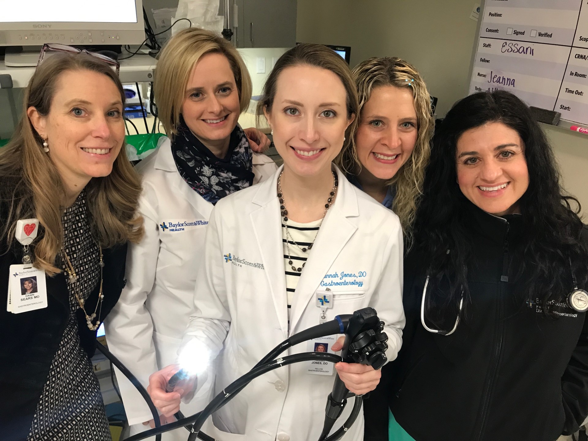 Dr. Sears with women gastroenterologists in the endoscopy suite